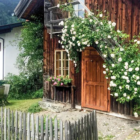 בית נופש In *